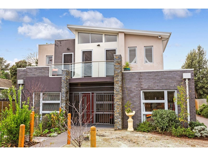 1/4 Grieve Parade, Altona VIC 3018