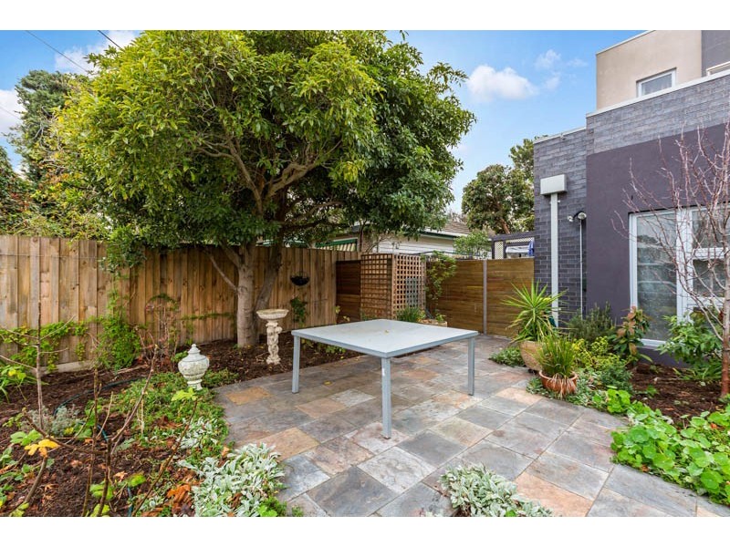 1/4 Grieve Parade, Altona VIC 3018