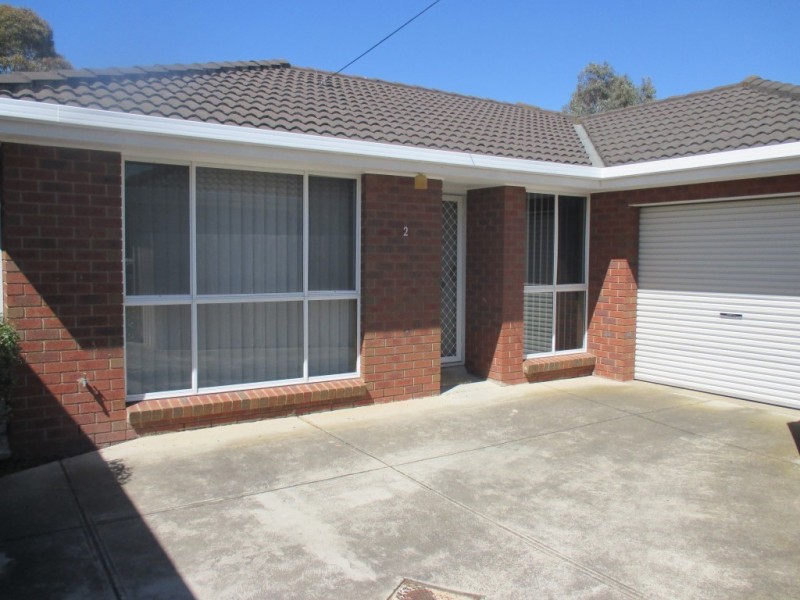 2/8 O’Shannessy Court, Altona Meadows VIC 3028