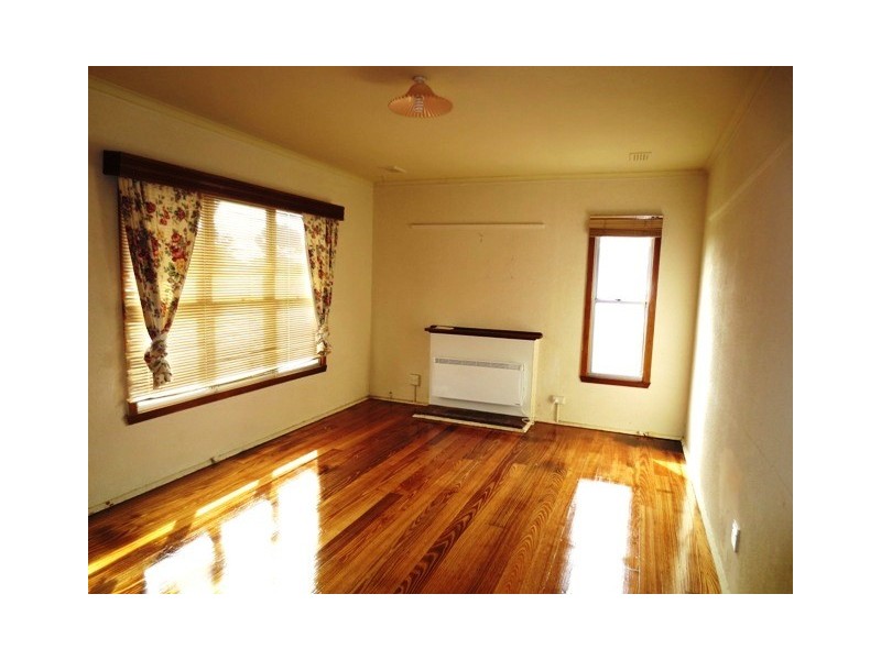 19 Woods Street, Laverton VIC 3028