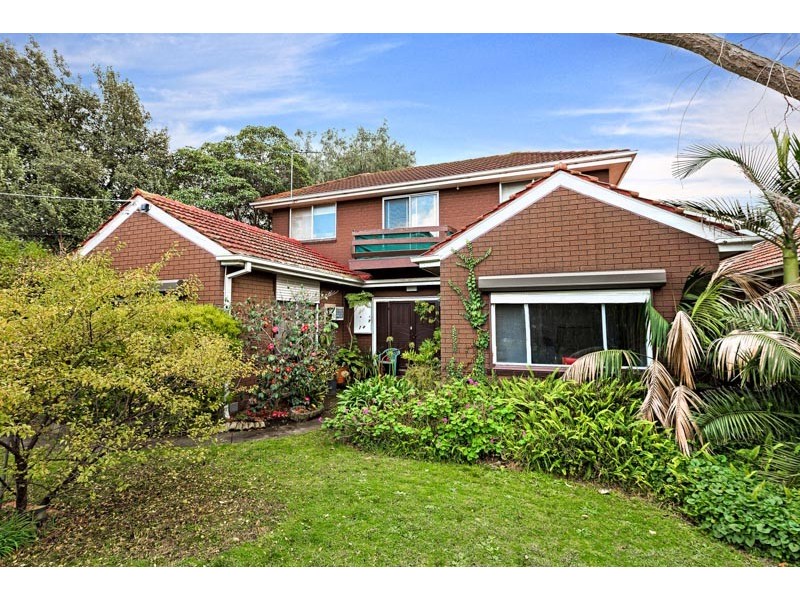 21 Bracken Grove, Altona VIC 3018