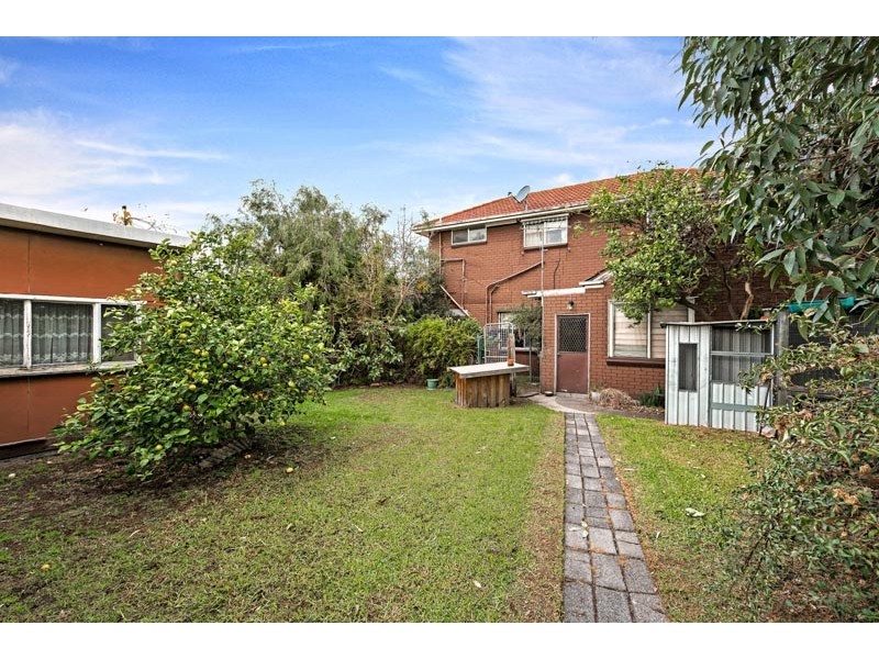 21 Bracken Grove, Altona VIC 3018