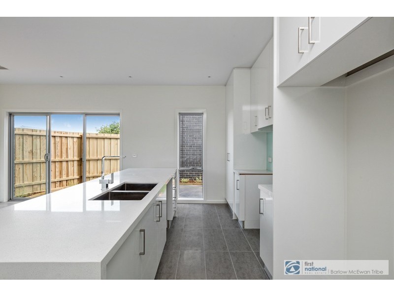 1 & 2/33 Mulga Street, Altona VIC 3018