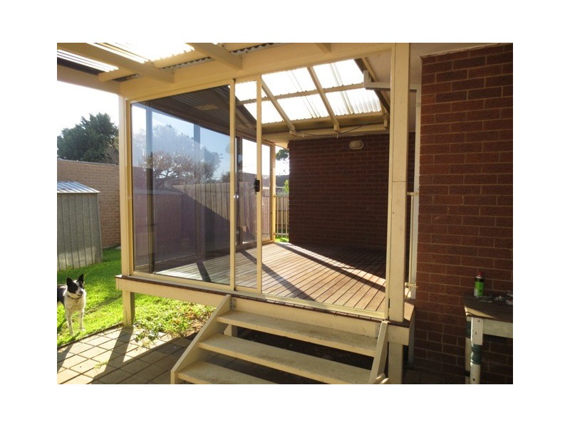 2 Scherman Drive, Altona Meadows VIC 3028