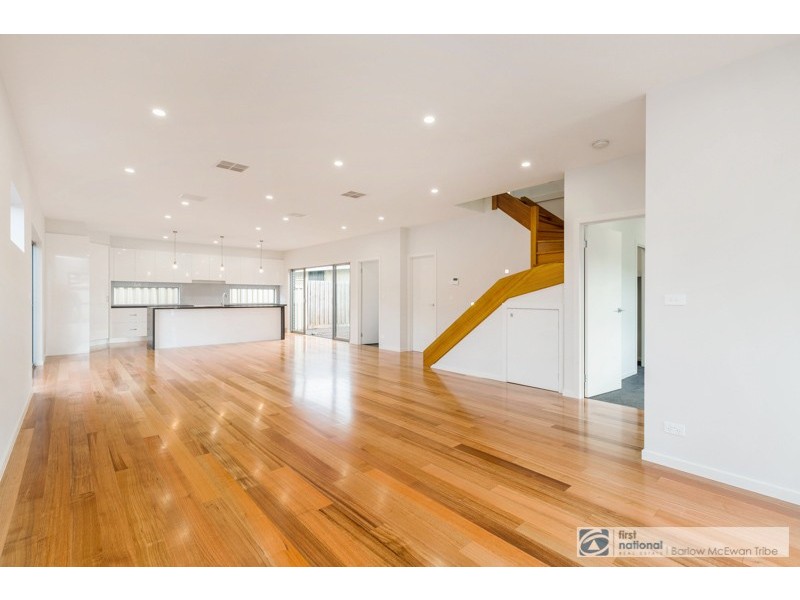 13 Seaholme Ave, Seaholme VIC 3018
