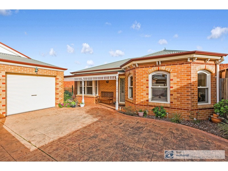 2/37 Curlew Avenue, Altona VIC 3018