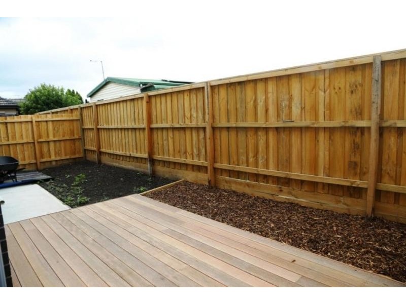 67C Grieve Parade, Altona VIC 3018