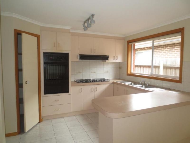 1/179 Civic Pde, Altona VIC 3018