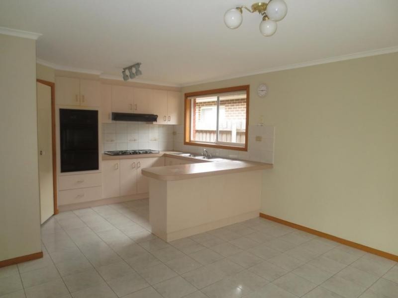 1/179 Civic Pde, Altona VIC 3018