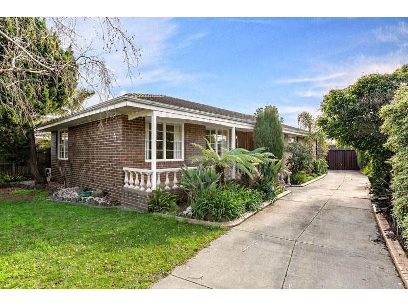 4 Robin Street, Altona VIC 3018