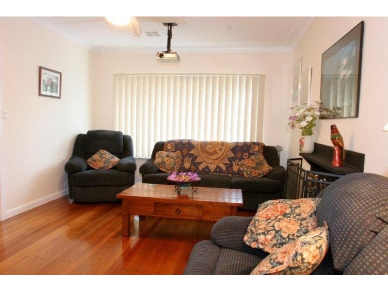 14 Akuna Street, Altona VIC 3018