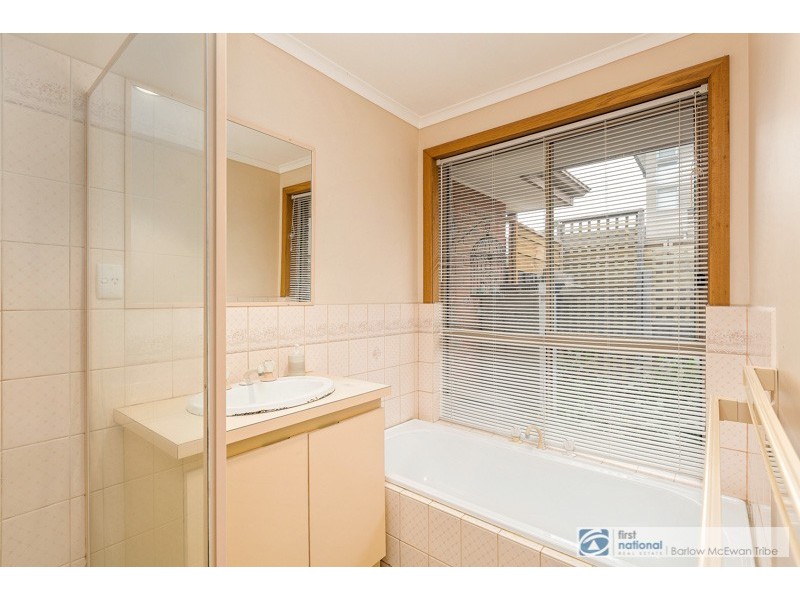 2/19 Romawi Street, Altona VIC 3018