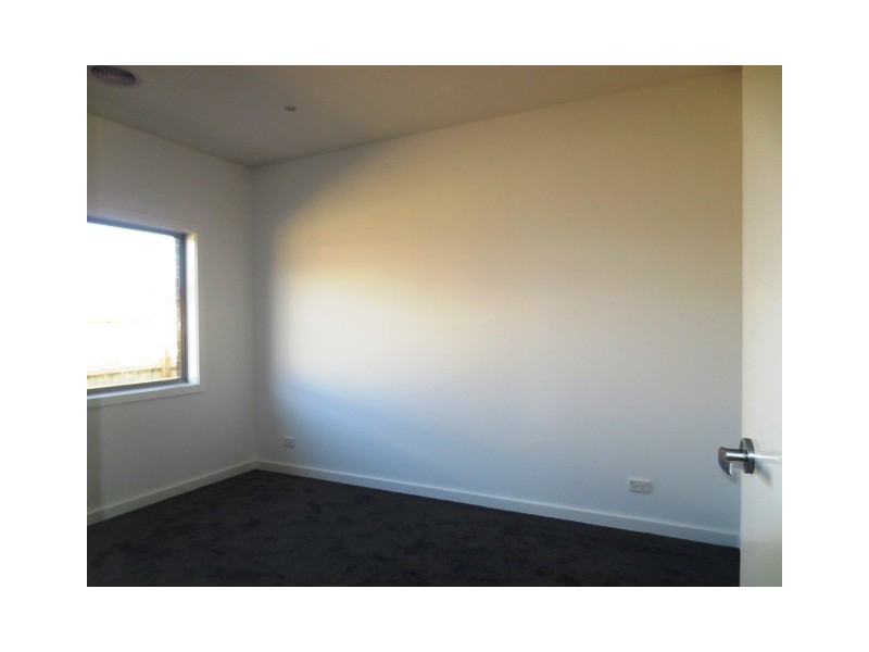 3/222 Civic Parade, Altona VIC 3018