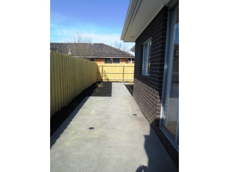 3/222 Civic Parade, Altona VIC 3018