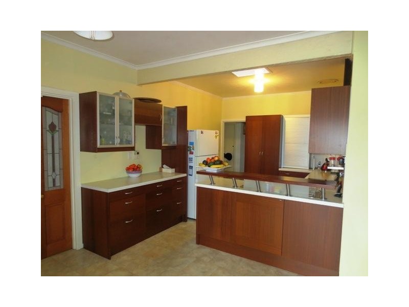 6 Myrtle Grove, Altona VIC 3018