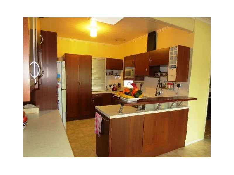 6 Myrtle Grove, Altona VIC 3018