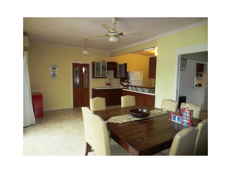 6 Myrtle Grove, Altona VIC 3018