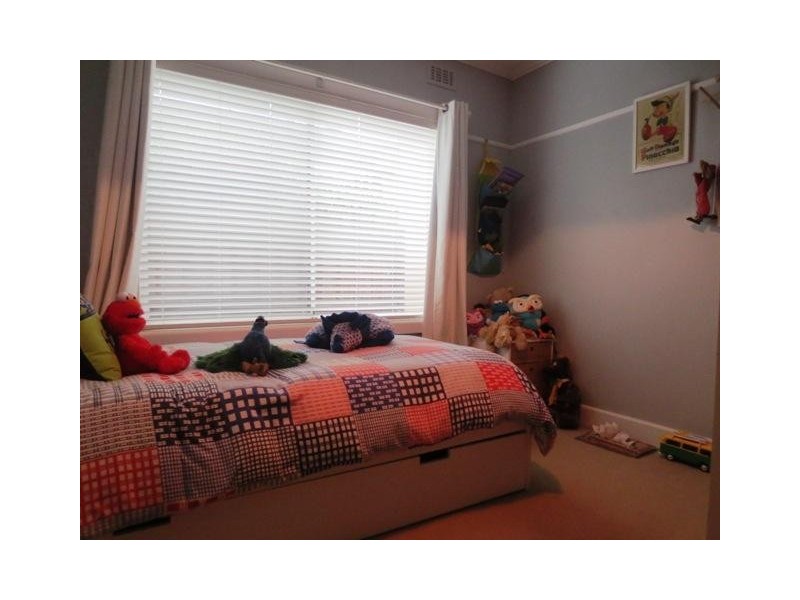 6 Myrtle Grove, Altona VIC 3018