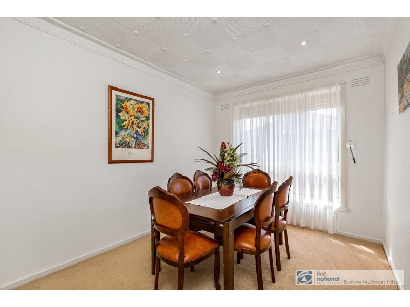 29 Bracken Grove, Altona VIC 3018