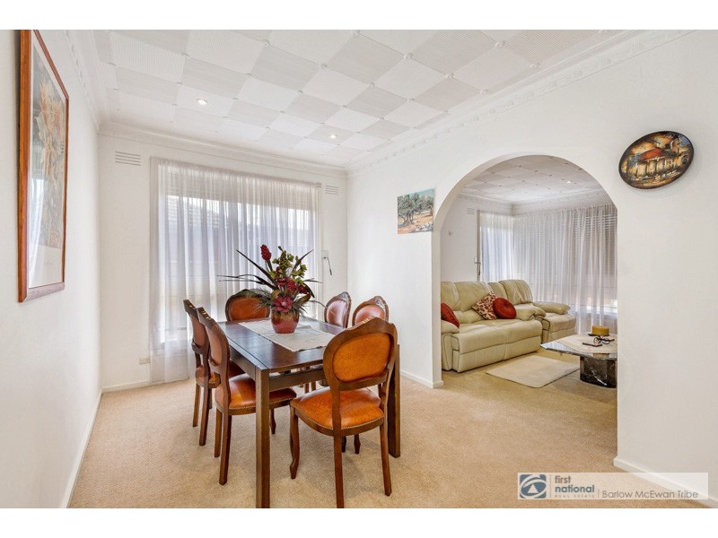 29 Bracken Grove, Altona VIC 3018