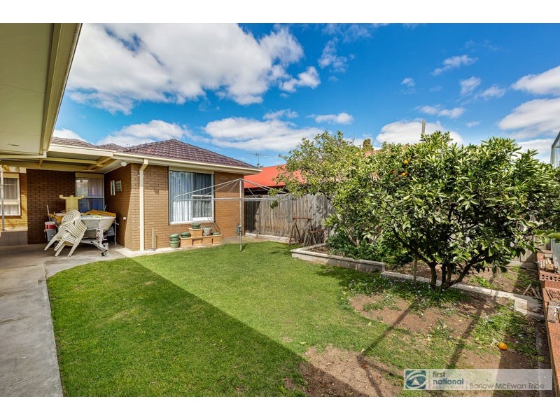 29 Bracken Grove, Altona VIC 3018