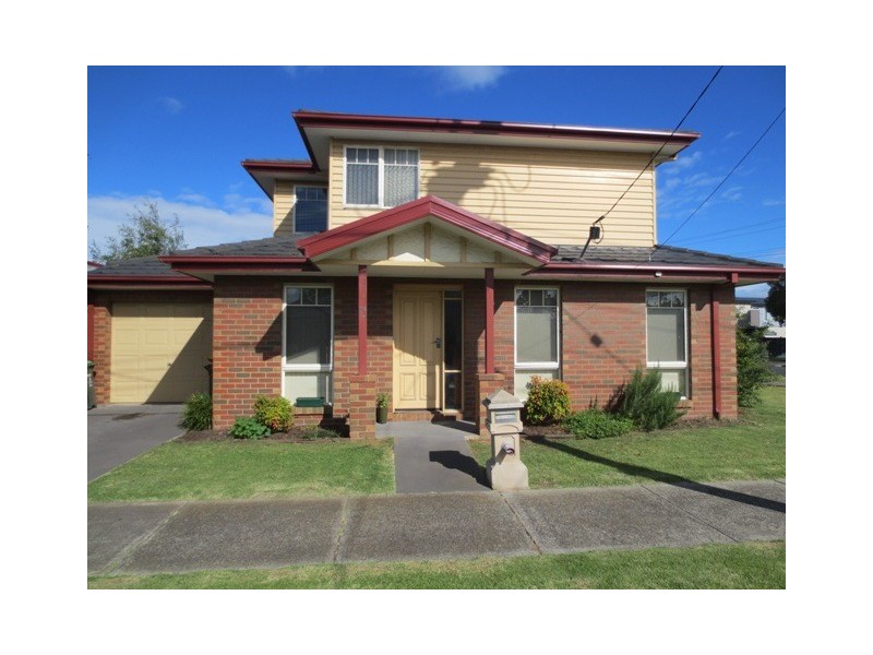 2B James Avenue, Seaholme VIC 3018