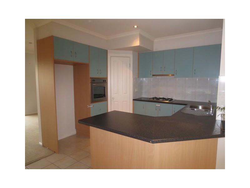 1B Almond Avenue, Brooklyn VIC 3012