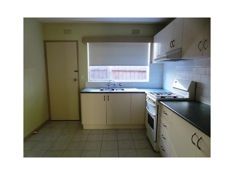 3/83 Railway Street North, Altona VIC 3018