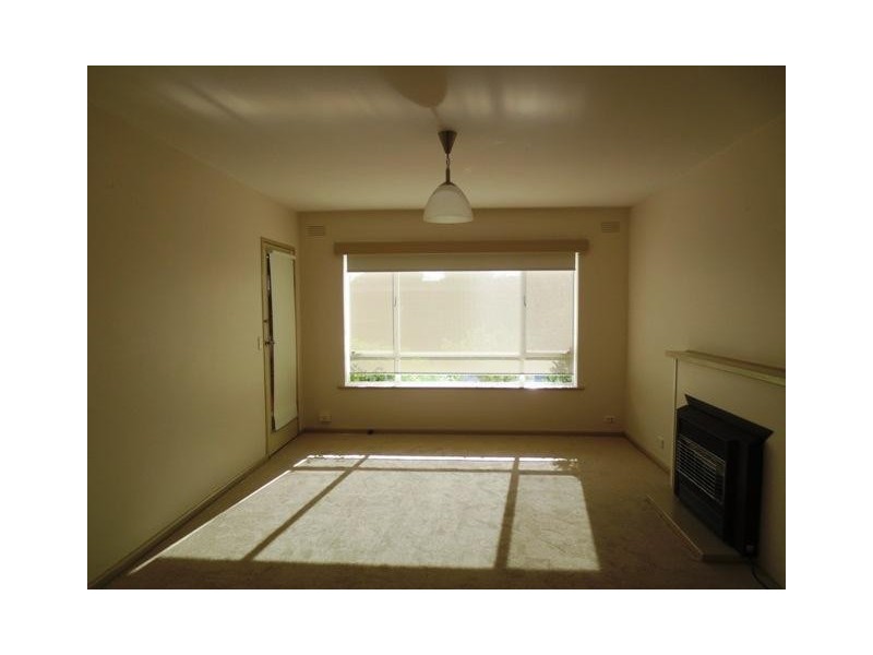 3/83 Railway Street North, Altona VIC 3018