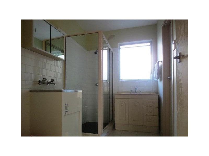 3/83 Railway Street North, Altona VIC 3018