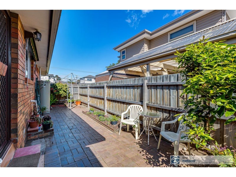 1/25 Rose Street, Altona VIC 3018