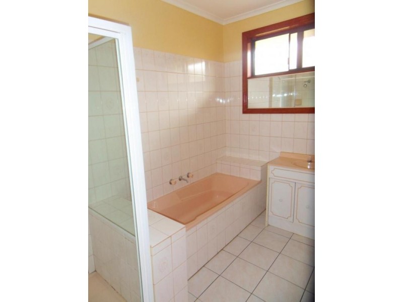 1/357 Queen Street, Altona Meadows VIC 3028