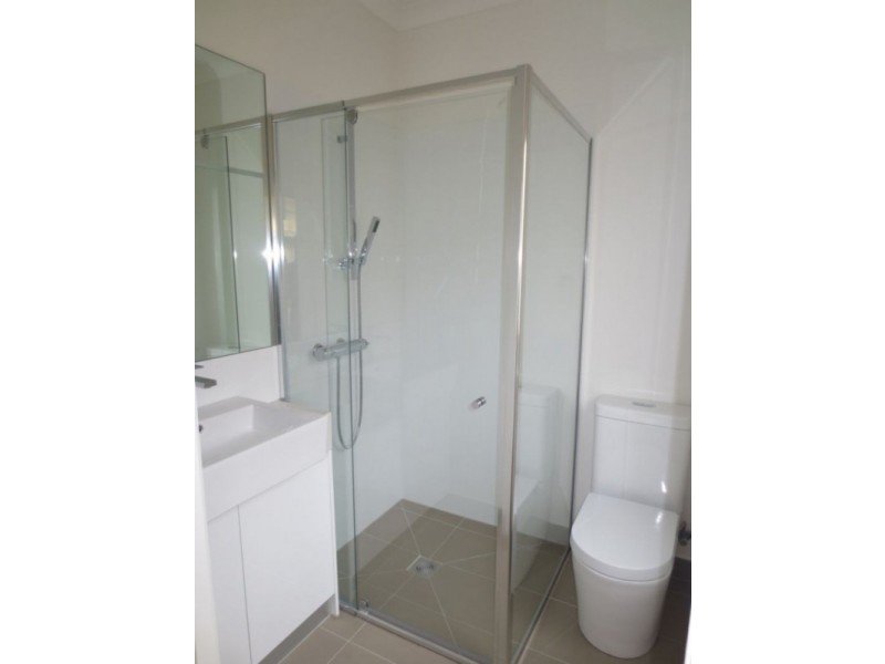 2/22 Davies Street, Altona VIC 3018