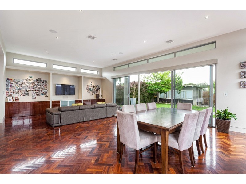 19 Waratah Street, Seaholme VIC 3018