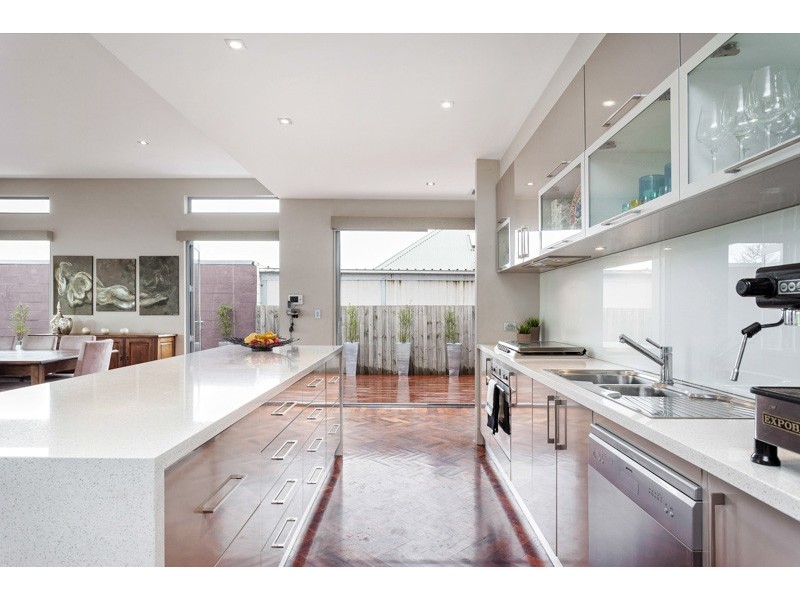 19 Waratah Street, Seaholme VIC 3018