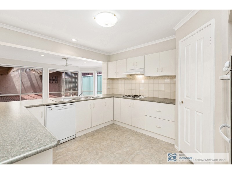 12 Ovington Place, Altona Meadows VIC 3028