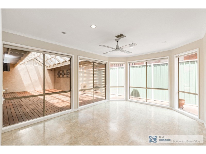 12 Ovington Place, Altona Meadows VIC 3028