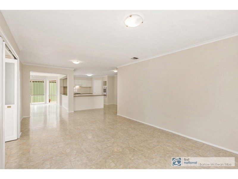 12 Ovington Place, Altona Meadows VIC 3028