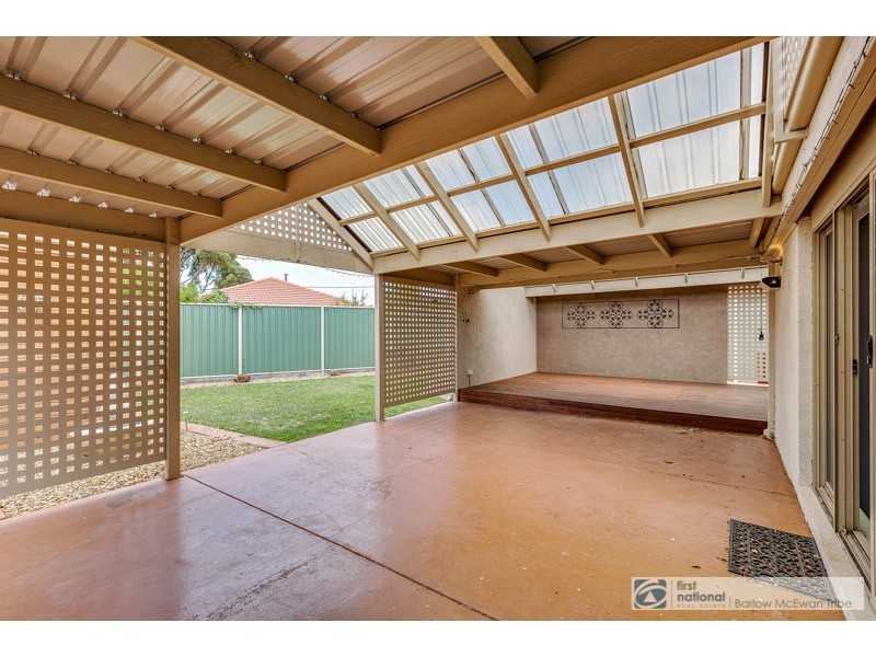 12 Ovington Place, Altona Meadows VIC 3028