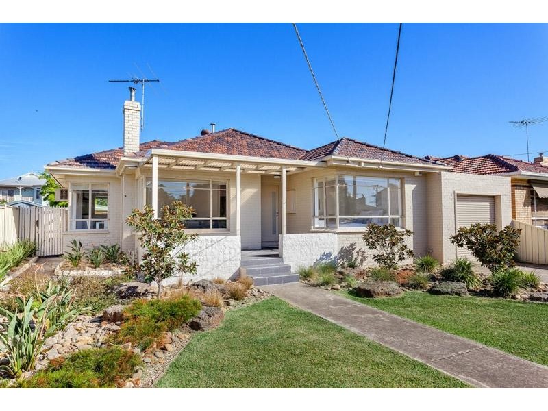 50 Bracken Grove, Altona VIC 3018