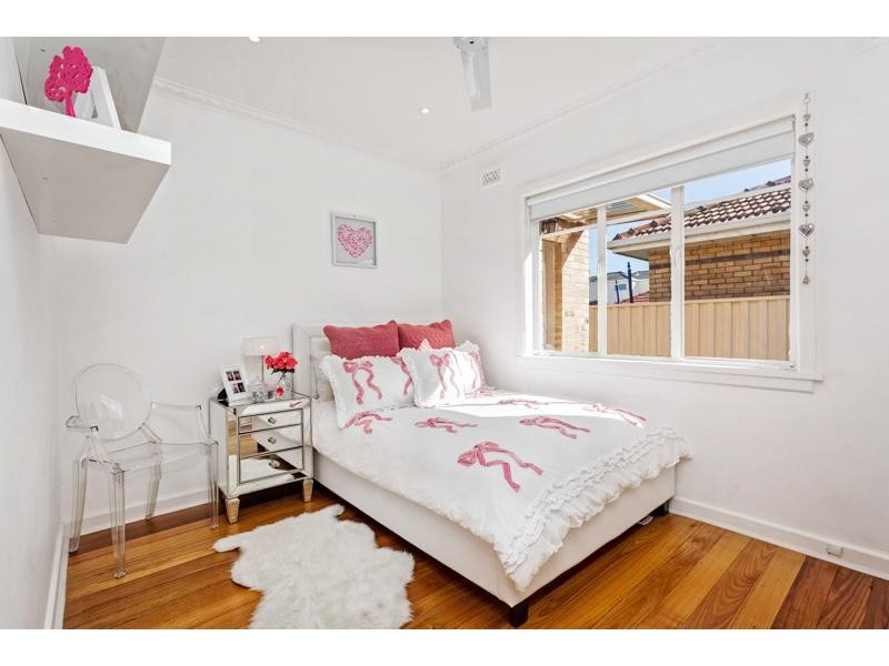 50 Bracken Grove, Altona VIC 3018