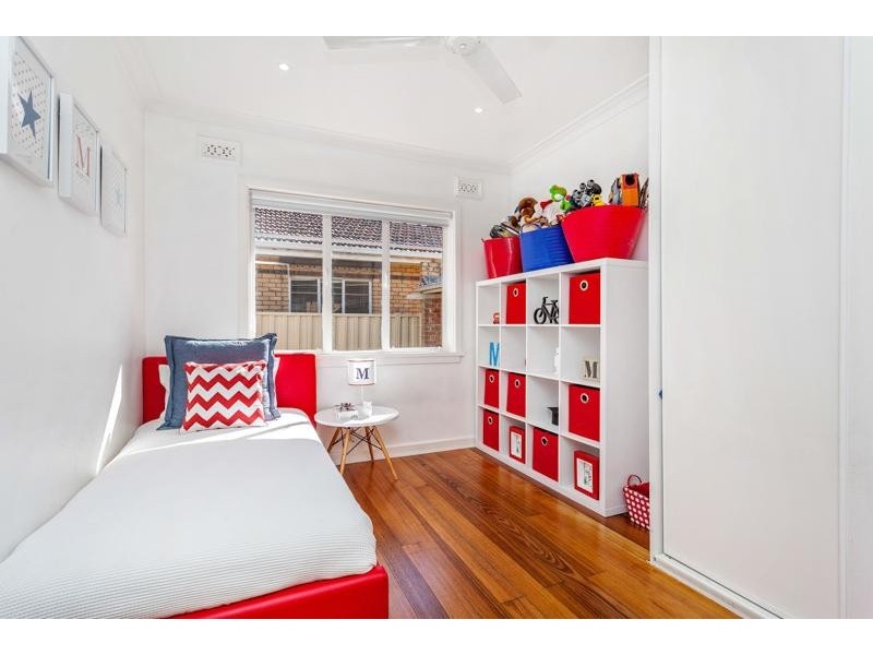 50 Bracken Grove, Altona VIC 3018