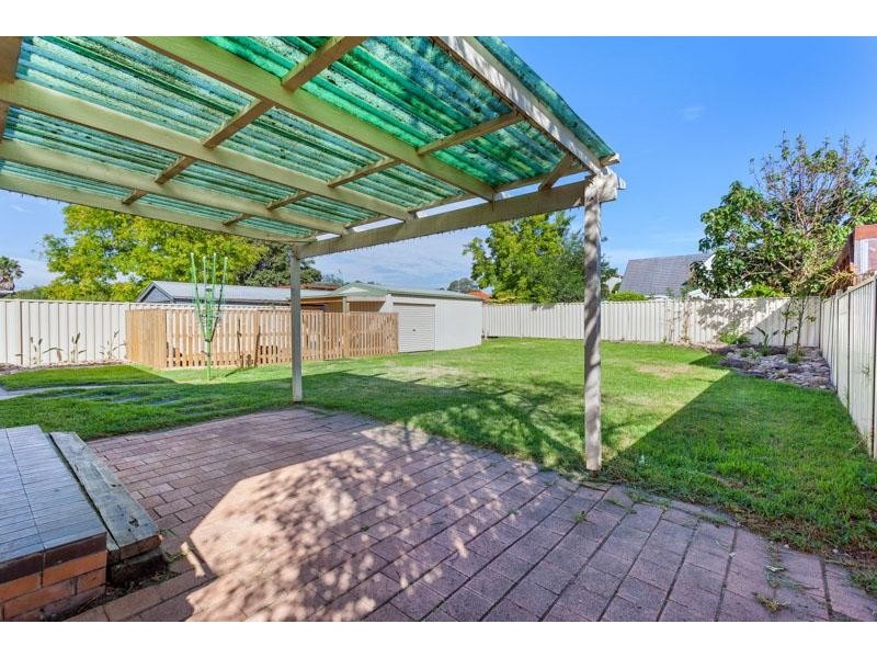50 Bracken Grove, Altona VIC 3018