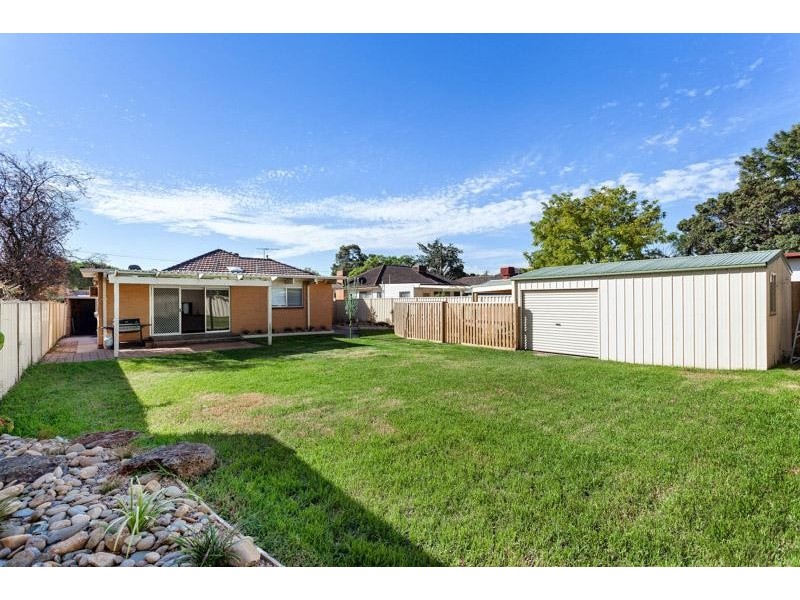 50 Bracken Grove, Altona VIC 3018
