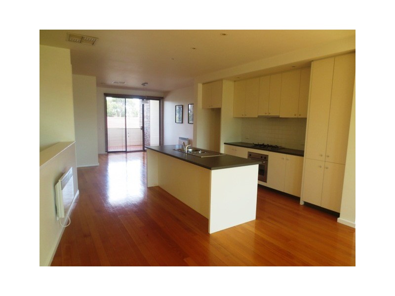 2/1-3 Noordenne Avenue, Altona VIC 3018