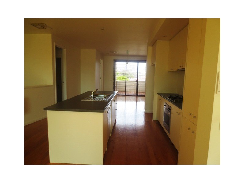 2/1-3 Noordenne Avenue, Altona VIC 3018