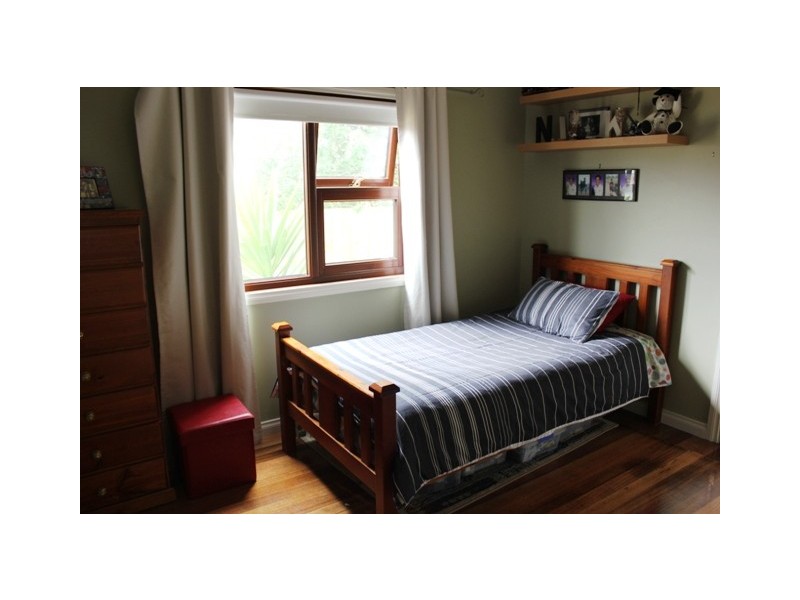 16 Linnet Street, Altona VIC 3018