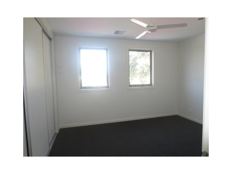 67D Grieve Parade, Altona VIC 3018