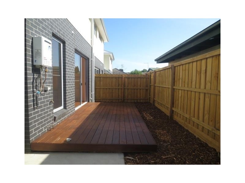 67D Grieve Parade, Altona VIC 3018