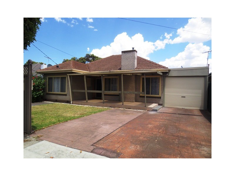 13 Delmont Avenue, Altona VIC 3018